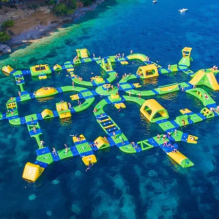 Luxury Zlatni Rat With Pool, Near Zlatni Rat Beach, * Bol