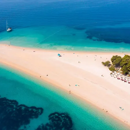 Luxury Zlatni Rat With Pool, Near Zlatni Rat Beach,