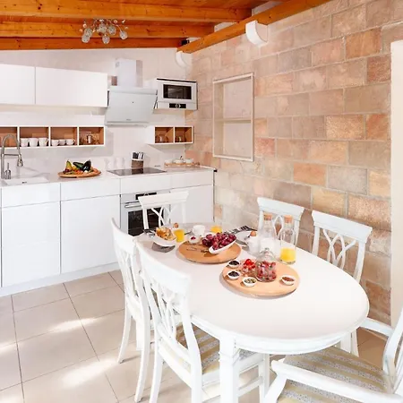 Luxury Zlatni Rat With Pool, Near Zlatni Rat Beach, Villa Bol