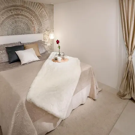 Luxury Zlatni Rat With Pool, Near Zlatni Rat Beach, Bol