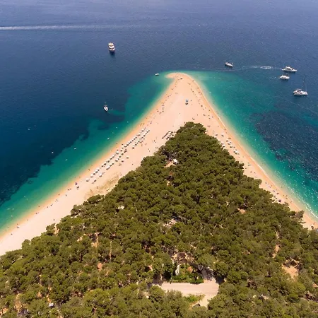 Luxury Zlatni Rat With Pool, Near Zlatni Rat Beach, * Bol