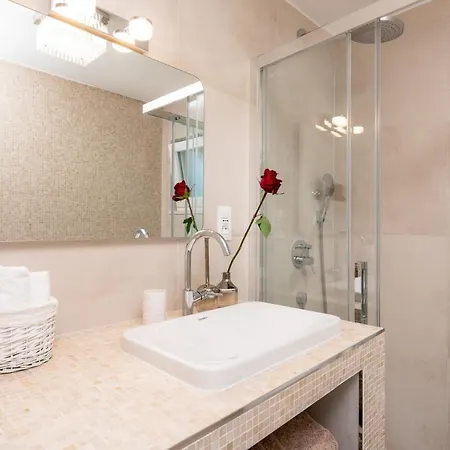 Luxury Zlatni Rat With Pool, Near Zlatni Rat Beach, Bol